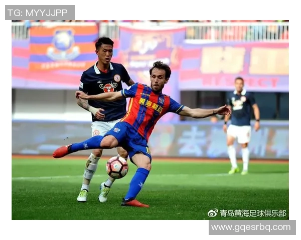 大连超越与青岛黄海激战正酣谁能在赛场上笑到最后